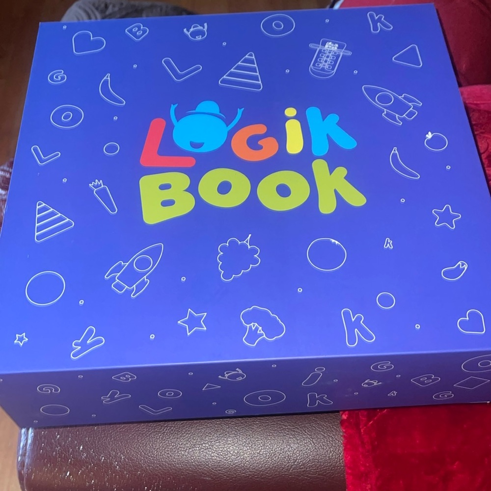 Logik Book Foster Development Senses and Motor Skills Ages 0-3 Velvet Fabric
